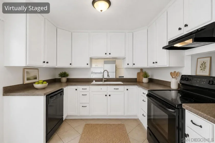 888 Cherrywood #Unit 3 photo 2