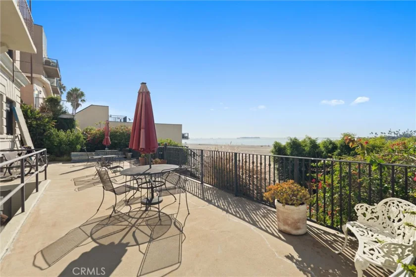 1030 E Ocean #308 photo 25