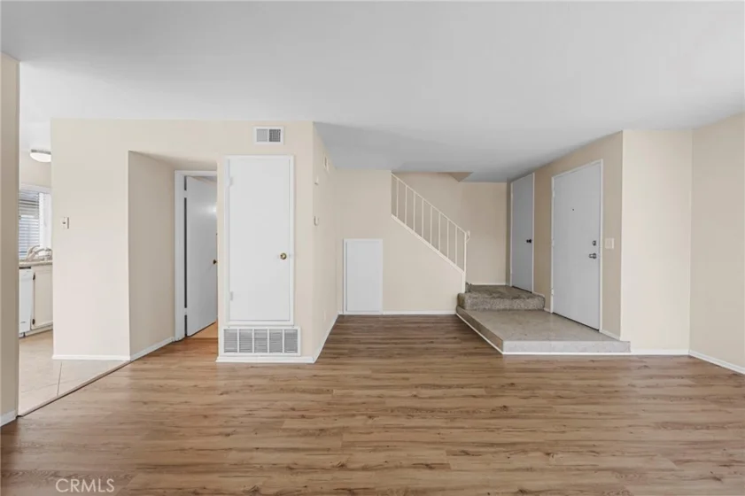 1401 Cheltenham Lane photo 7