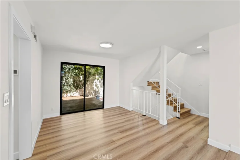 734 Fremont Villas photo 33