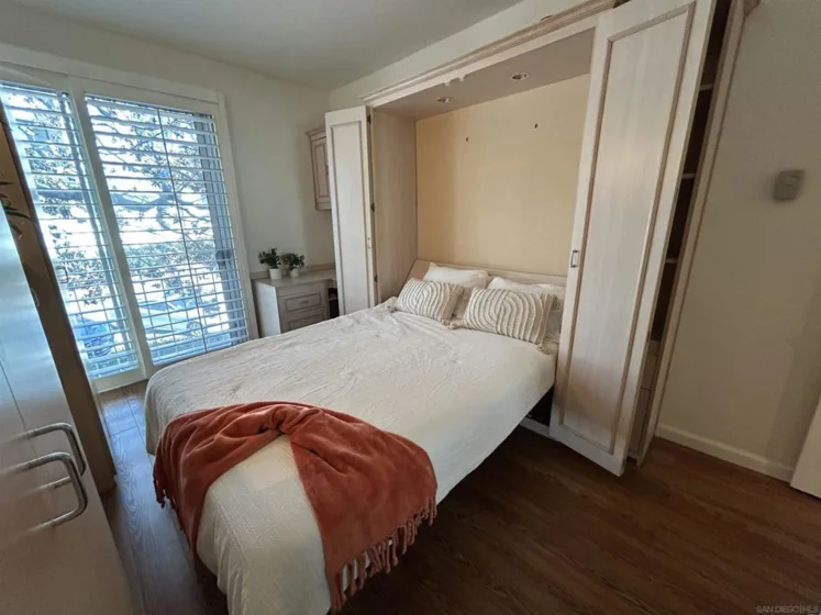 2410 Albatross Street #9 photo 25