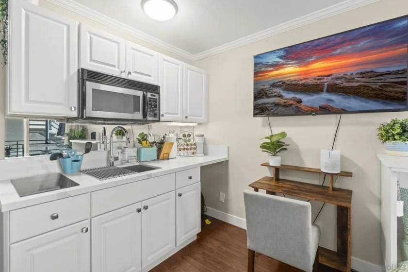 1021 Scott Street #103 photo 3