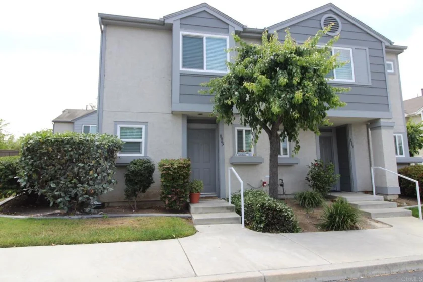 8969 Arlingdale Way photo 1