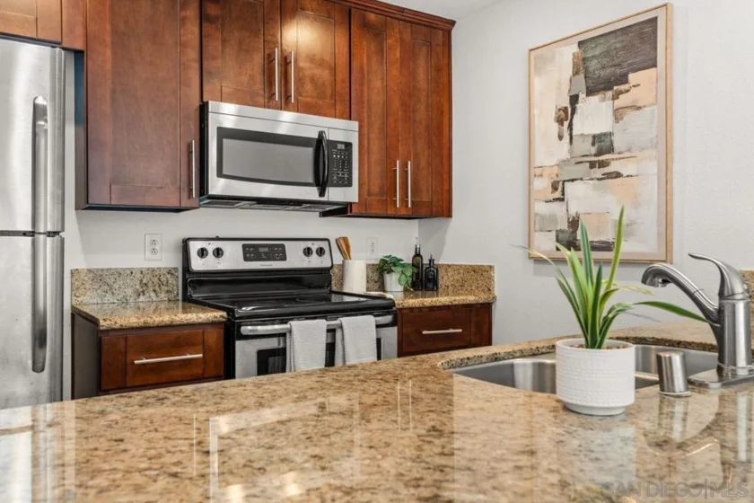 8332 Regents Road #1L photo 6