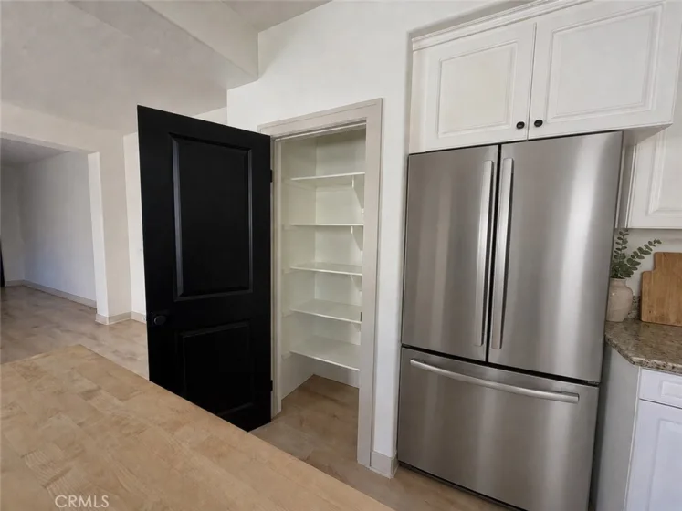28910 Newport photo 12