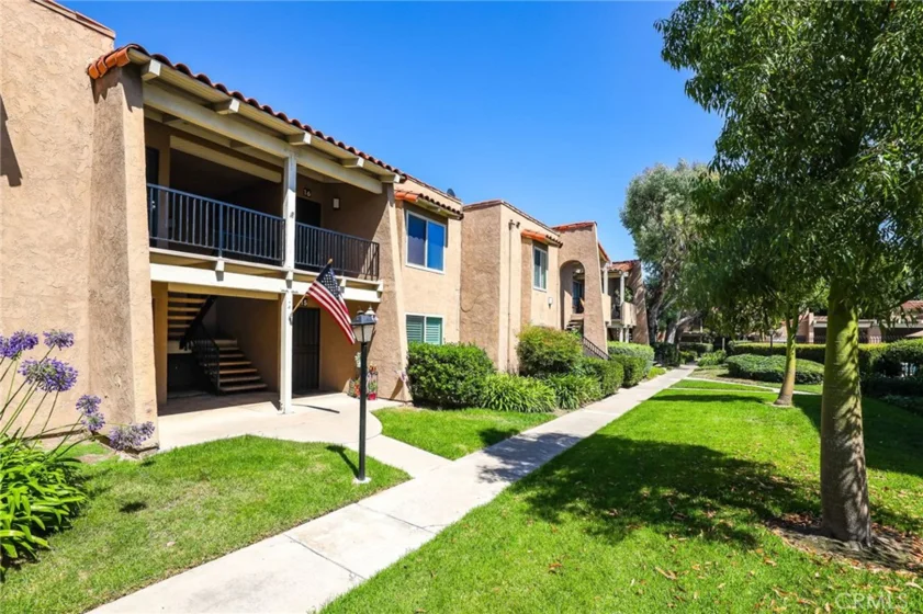 13722 Red Hill Avenue #16 photo 2