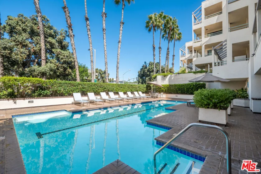 140 Ocean Park Boulevard #425 photo 37