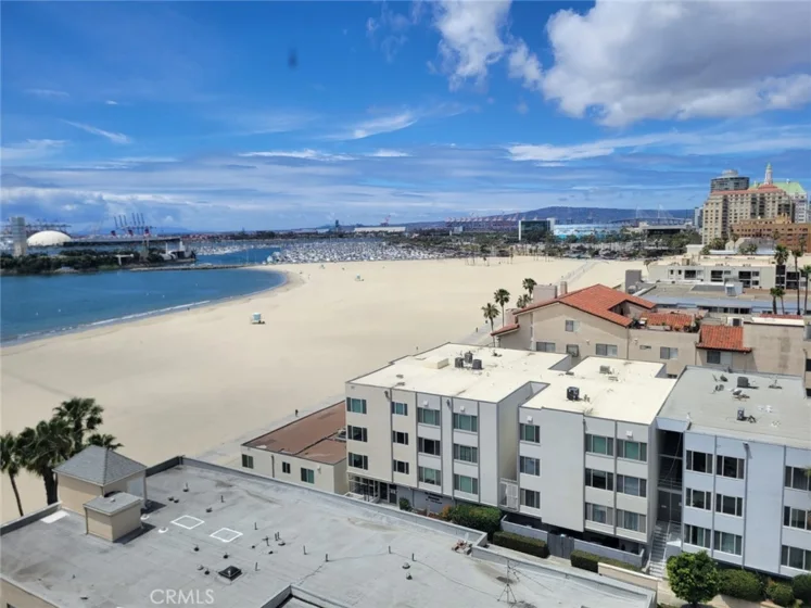 1310 E Ocean #905 photo 25