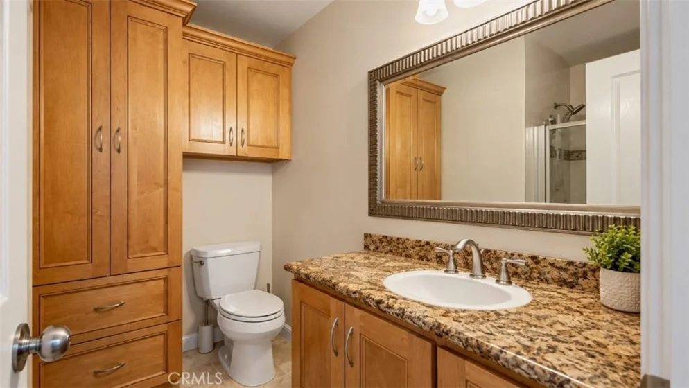 543 W Stocker Street #14 photo 17