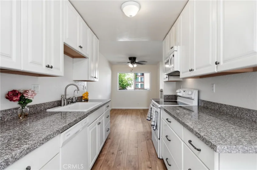 2386 E Del Mar Boulevard #111 photo 10