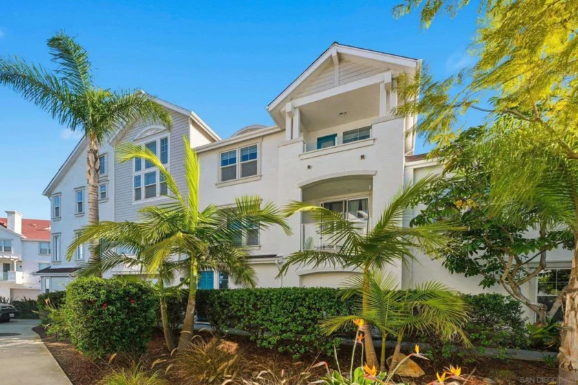 845 Harbor Cliff Way #305 photo 4