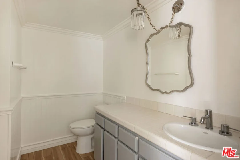 1900 Vine Street #403 photo 18