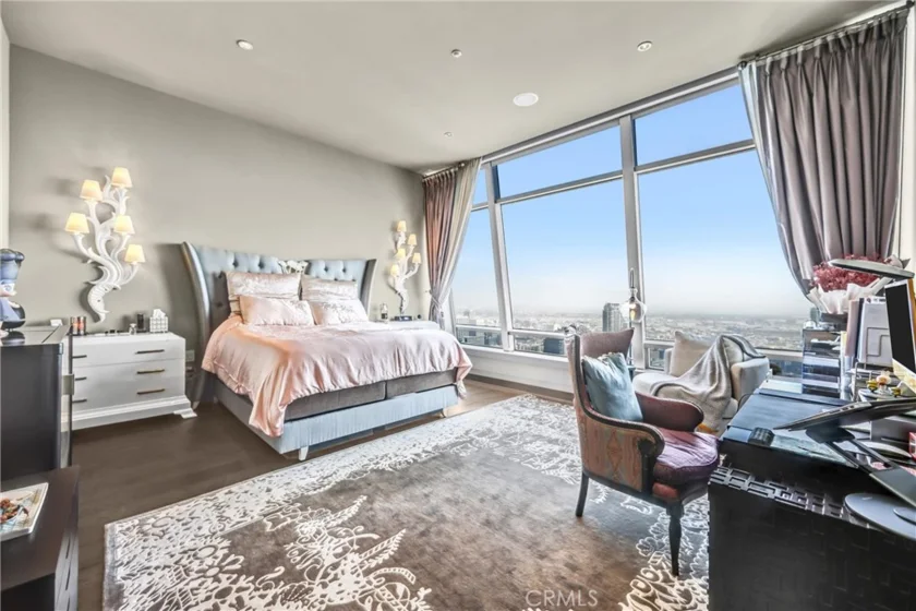 900 W Olympic Boulevard #50A photo 16