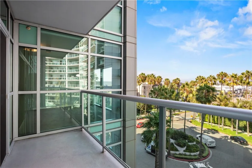 13650 Marina Pointe Drive #609 photo 14