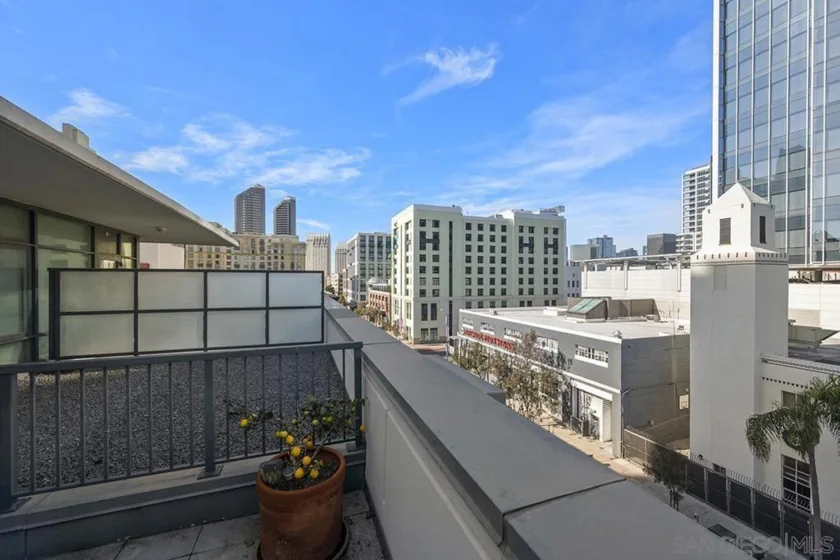 325 7th Avenue #211 photo 34