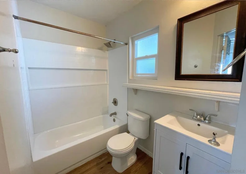 1060 E Washington Avenue #5 photo 22