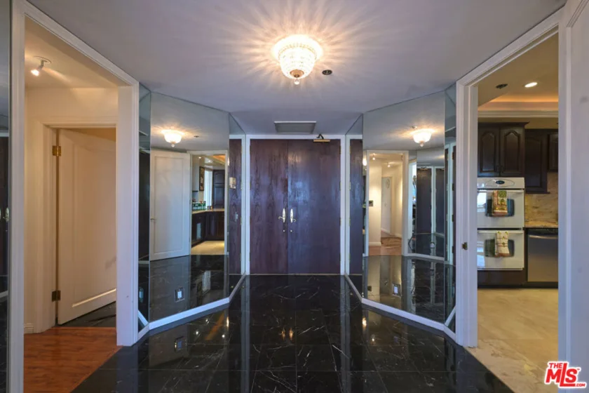10550 Wilshire Boulevard #1001 photo 4