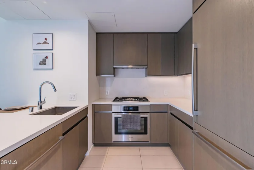 889 Francisco Street #802 photo 15
