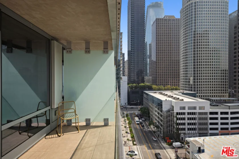 877 Francisco Street #1119 photo 8