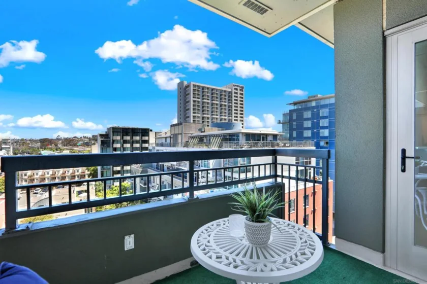 300 W Beech Street #805 photo 6