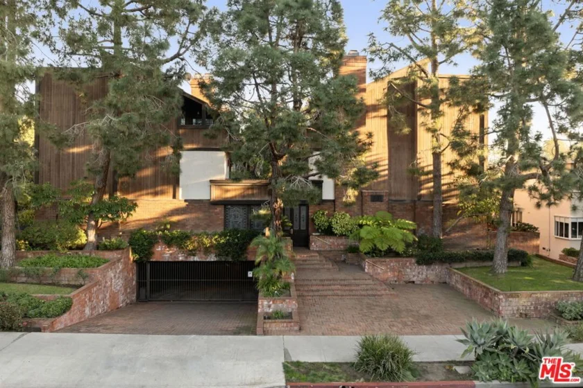 202 San Vicente Boulevard #6 photo 1
