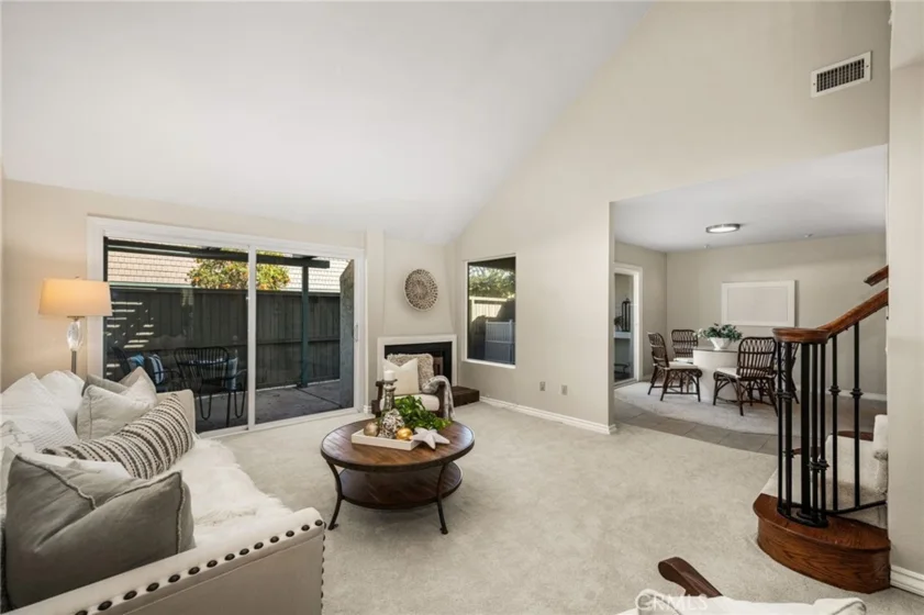 12632 Romaine Way photo 5