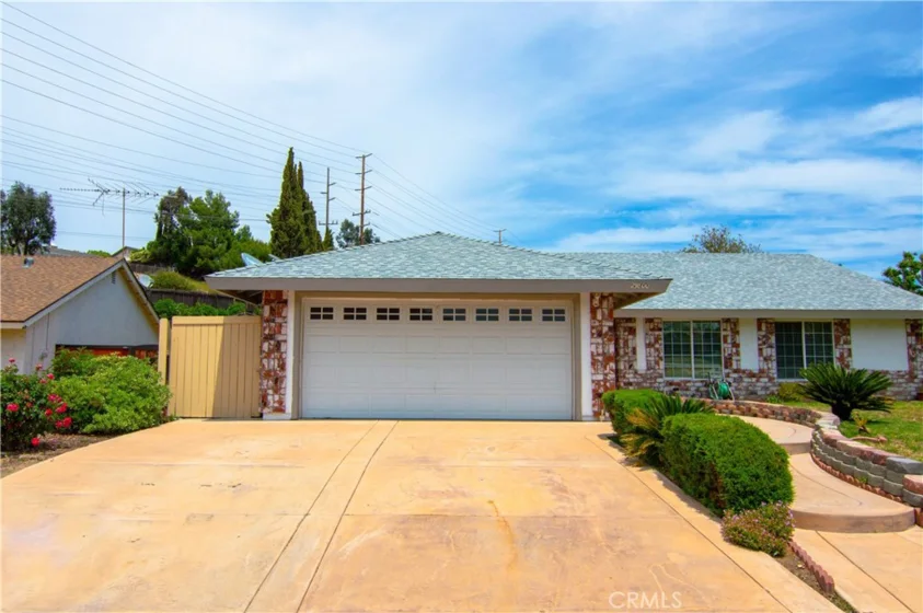 29800 Mira Loma Drive photo