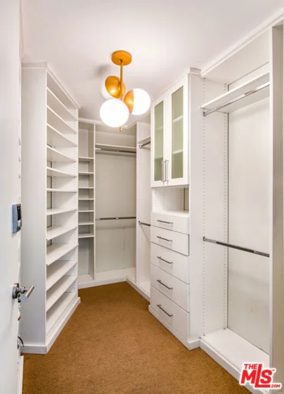 928 N Croft Avenue #202 photo 20