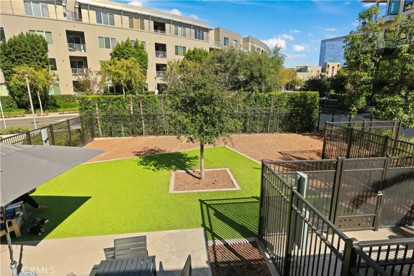 3700 Rivington photo 42