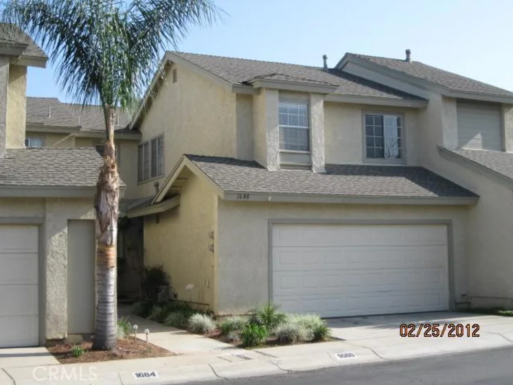 1688 Toyon Place photo 1