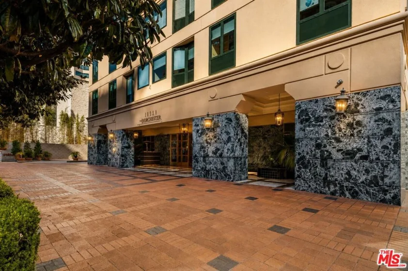 10520 Wilshire Boulevard #701 photo 35