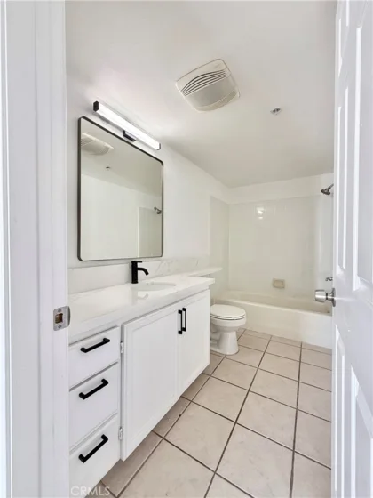116 W Maple Street #16 photo 5