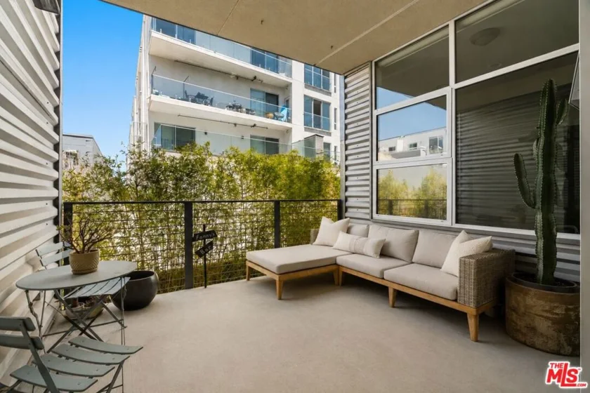 4080 Glencoe Avenue #214 photo 7