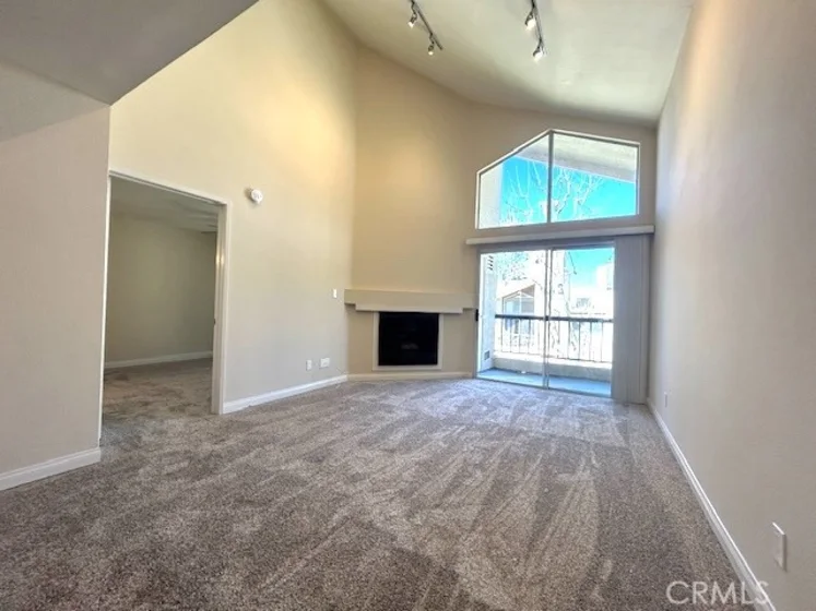 21450 Burbank Boulevard #311 photo 1