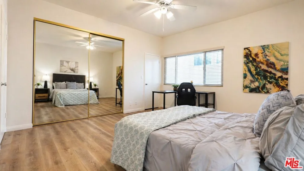 5139 Balboa Boulevard #12 photo 9