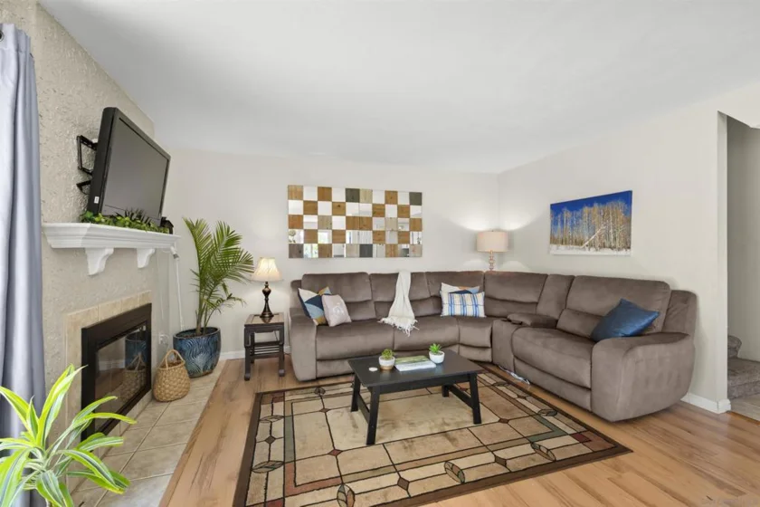 1311 Hawk Lane photo 8