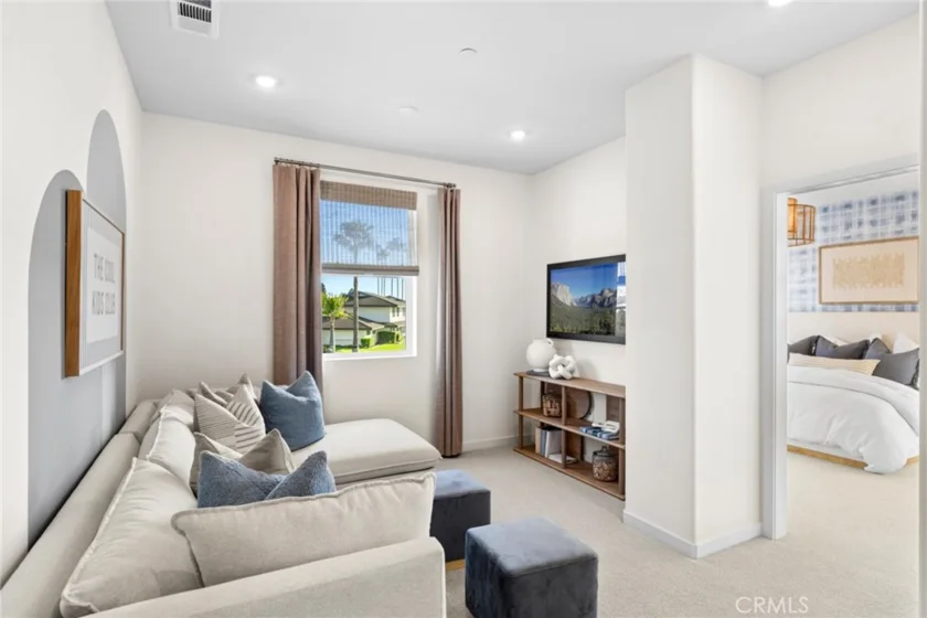 5799 Santa Barbara Avenue photo 8