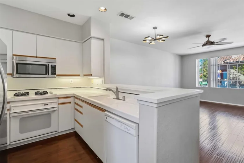 12510 Heatherton Court #195 photo 10