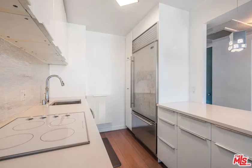 10501 Wilshire Boulevard #1904 photo 8