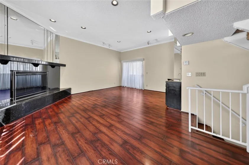 7650 Topanga Canyon Boulevard #9 photo 37