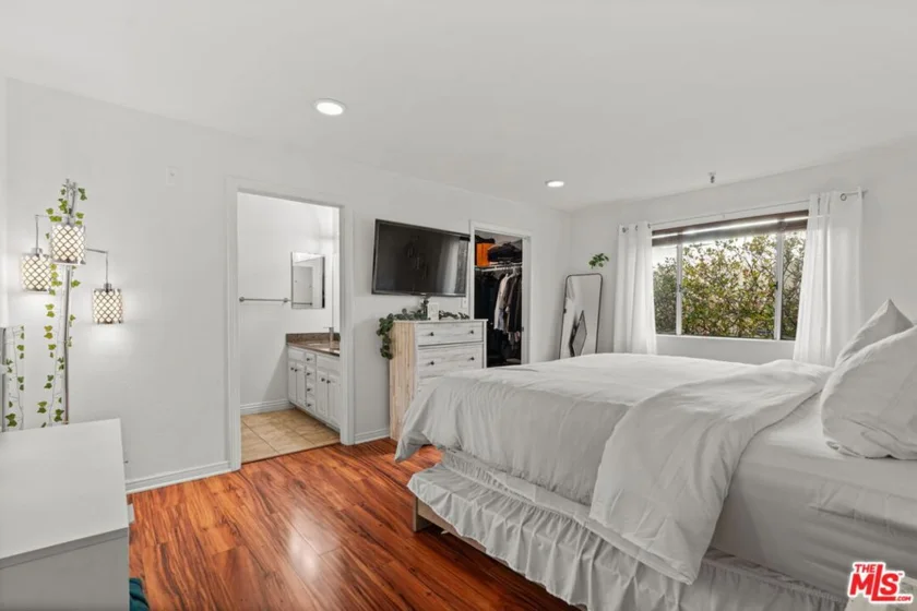 11907 Darlington Avenue #101 photo 11