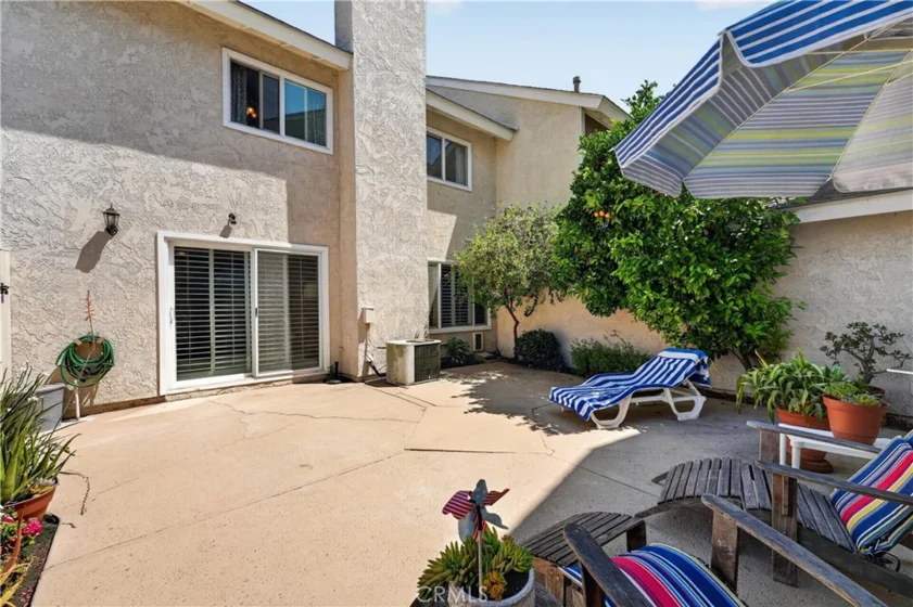 5037 E Almond Avenue #5 photo 36