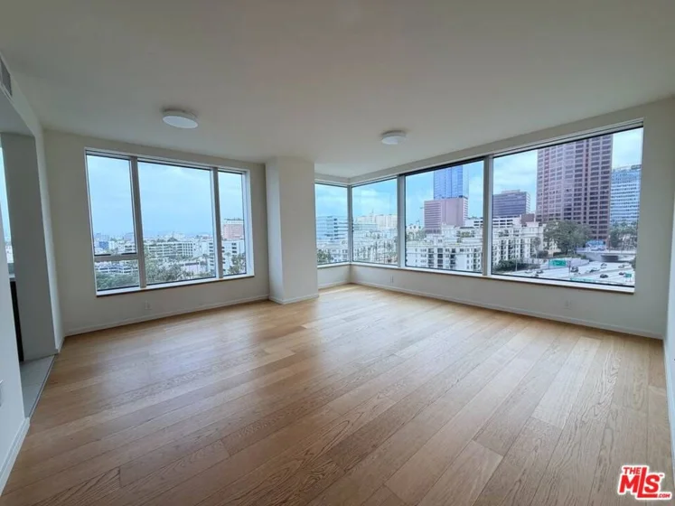 889 Francisco Street #1008 photo 2
