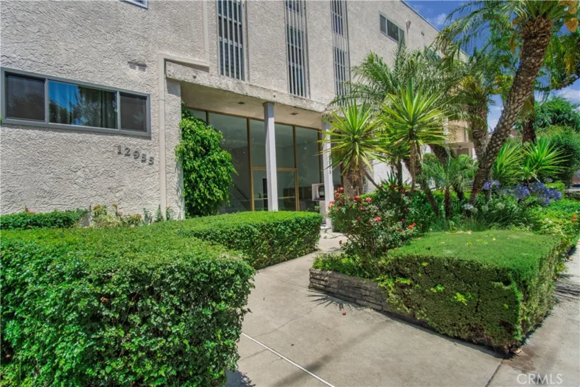 12955 Riverside Drive #102 photo 1