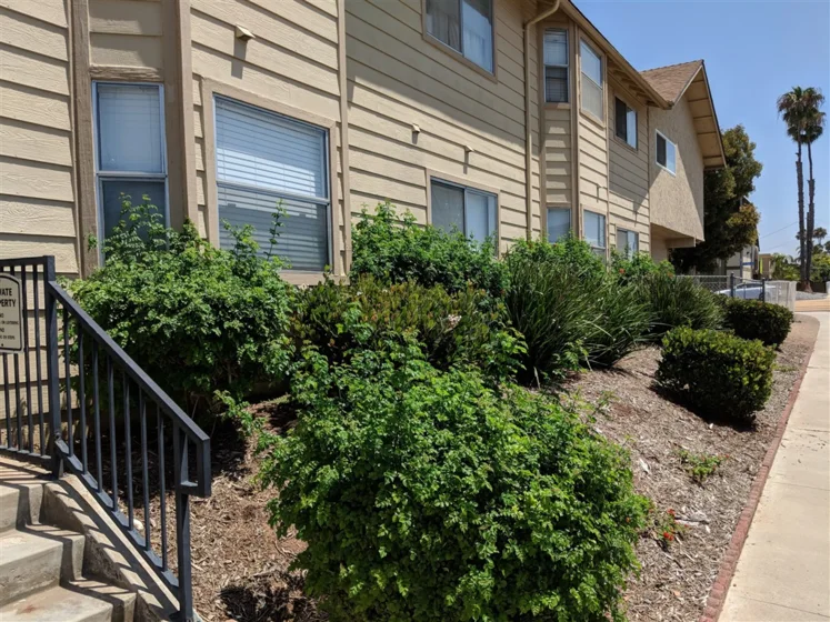 1292 Holly Avenue photo 1