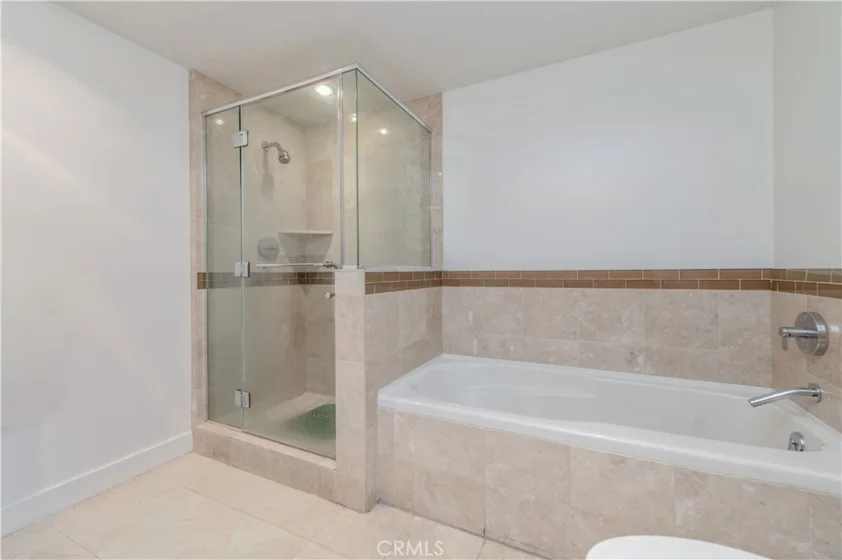 3141 Michelson Drive #1004 photo 17