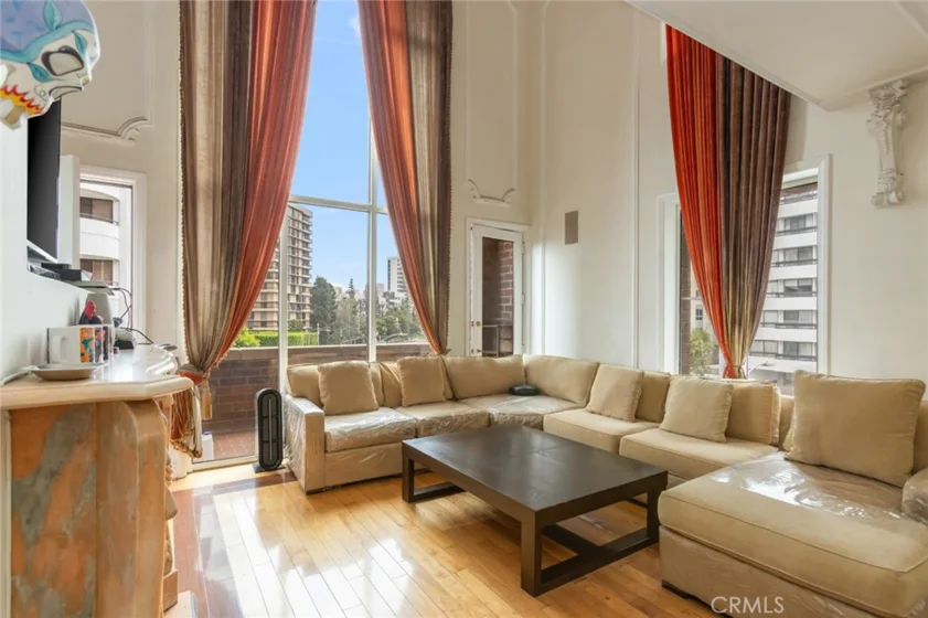 10550 Wilshire Boulevard #302 photo 5