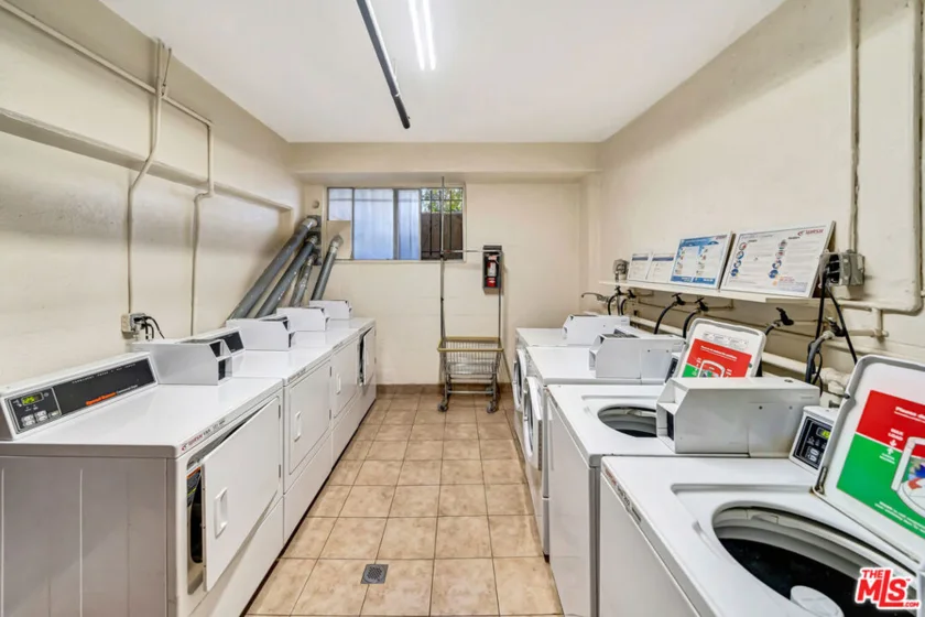 5600 Kensington Way #3 photo 20