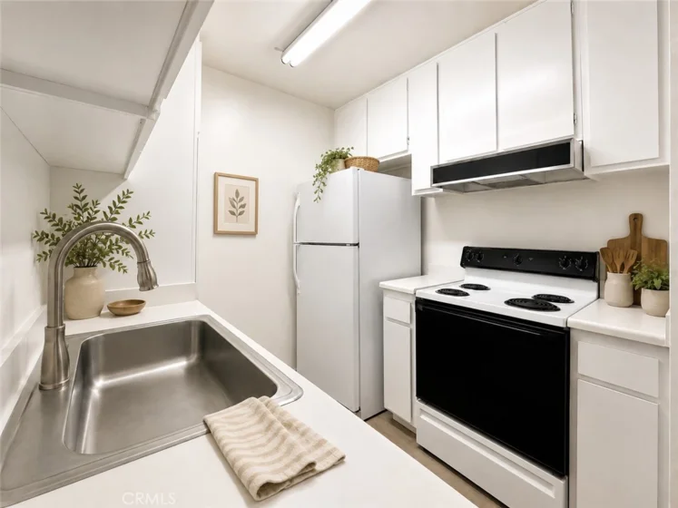 18307 Burbank Boulevard #131 photo 8