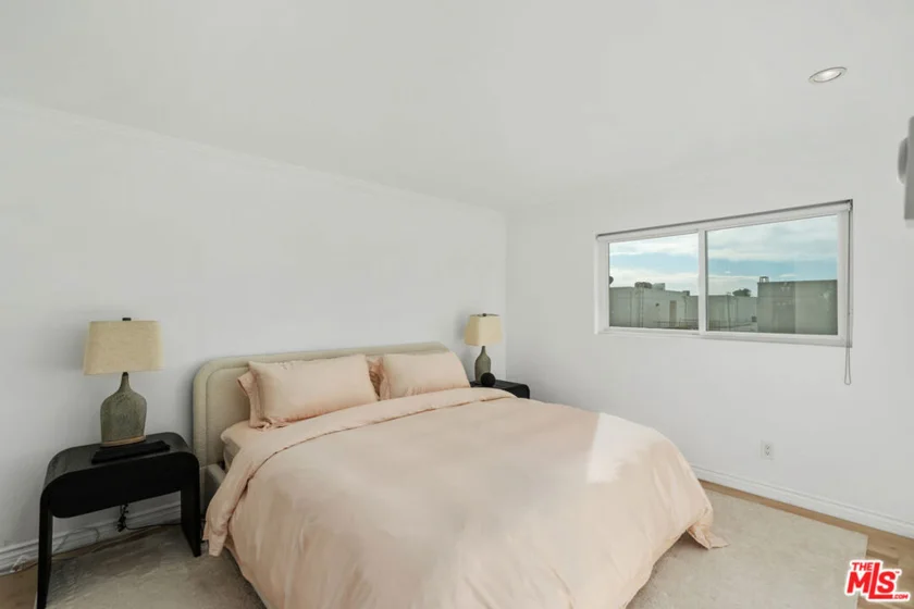 1222 N Olive Drive #201 photo 14